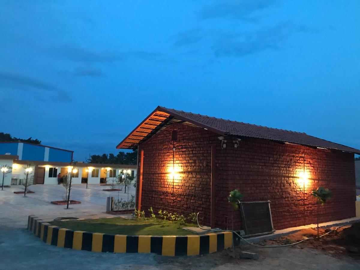 Rashi Comforts By Coastal Dine Hotel Dobbaspet Exterior foto